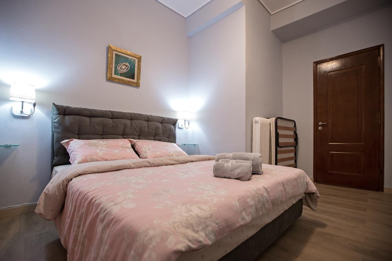 Paradise Apartment In Peiraiki Piraeus Exterior photo
